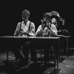 Gwoli  Jakiejś Tajemnicy, Teatr Tetraedr (Racibórz)